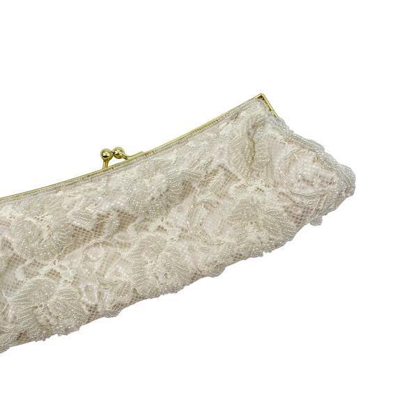 Vintage white beaded clutch shoulder bag
